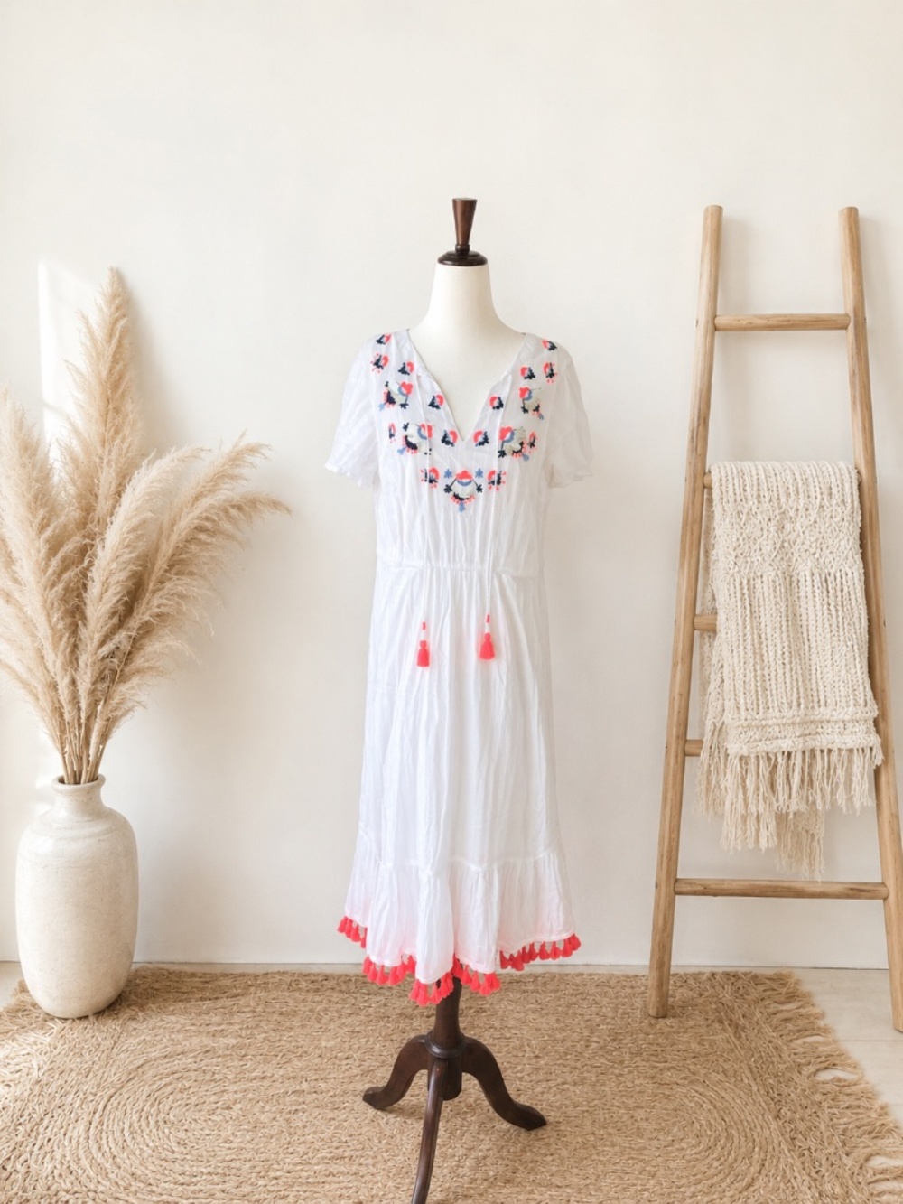 Boden Gauze Midi Dress with Embroidery and Tassel details - Picture 5 of 14